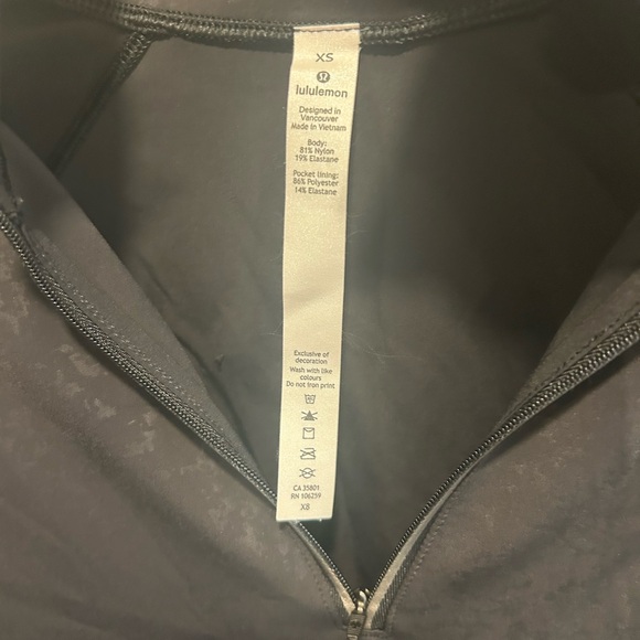 Lululemon Run to Reset 1/2 Zip
Speckle Emboss Black - Picture 6 of 6